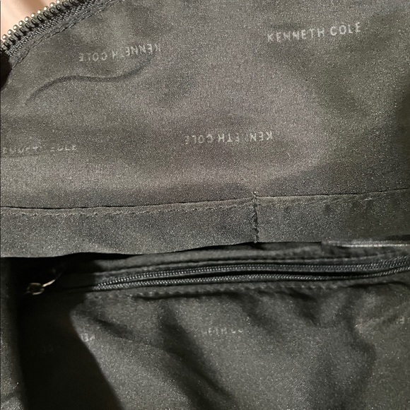 Reaction Kenneth Cole NWOT Black Vegan Leather Pebble Backpack Purse - Picture 10 of 10